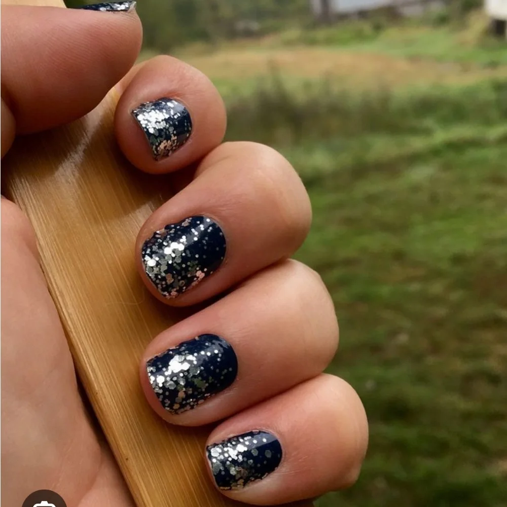 *Retired* Color Street: Lisbon Nights | Navy Blue Silver Glitter Sparkle Winter - Picture 8 of 11